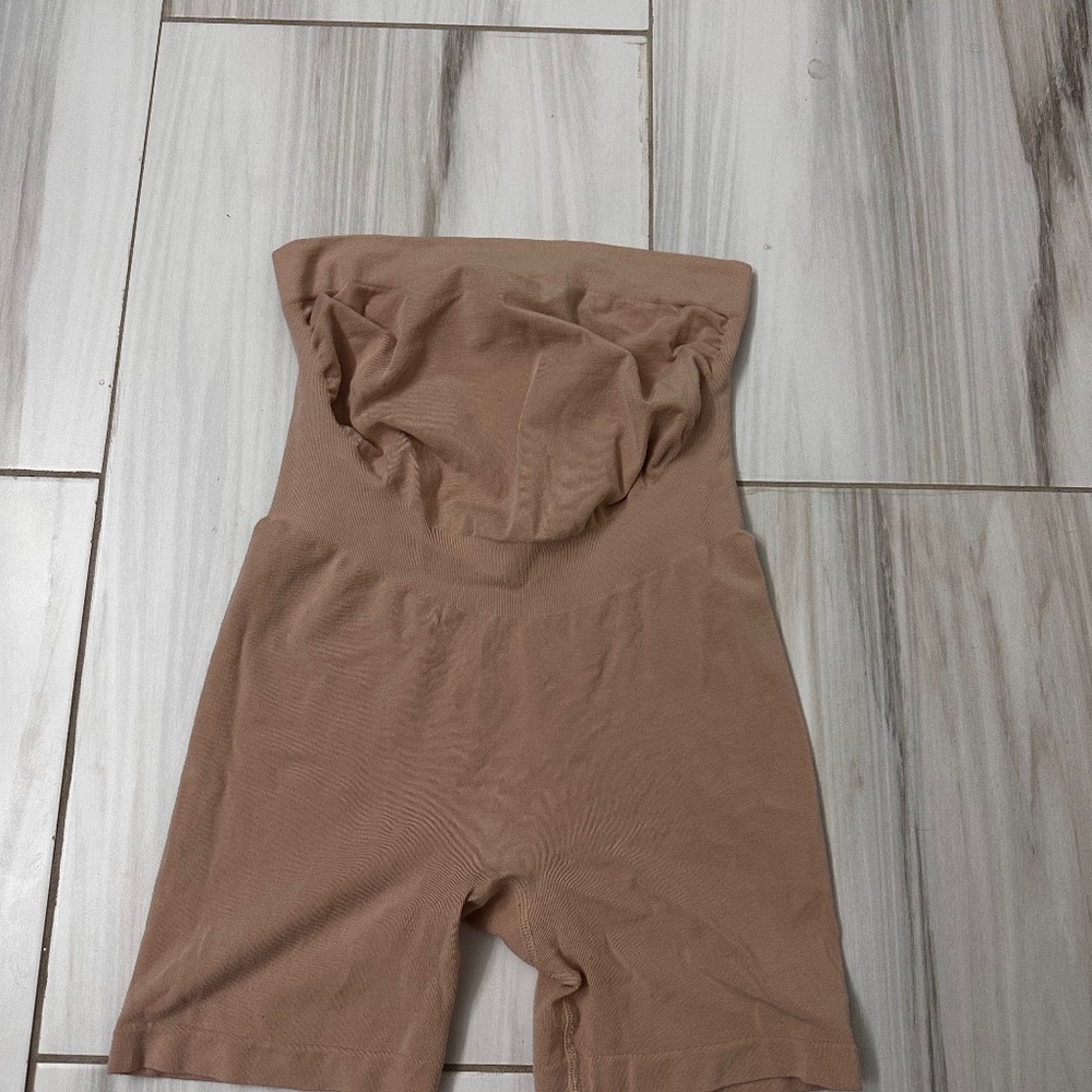 Kindred Bravely maternity thigh saver